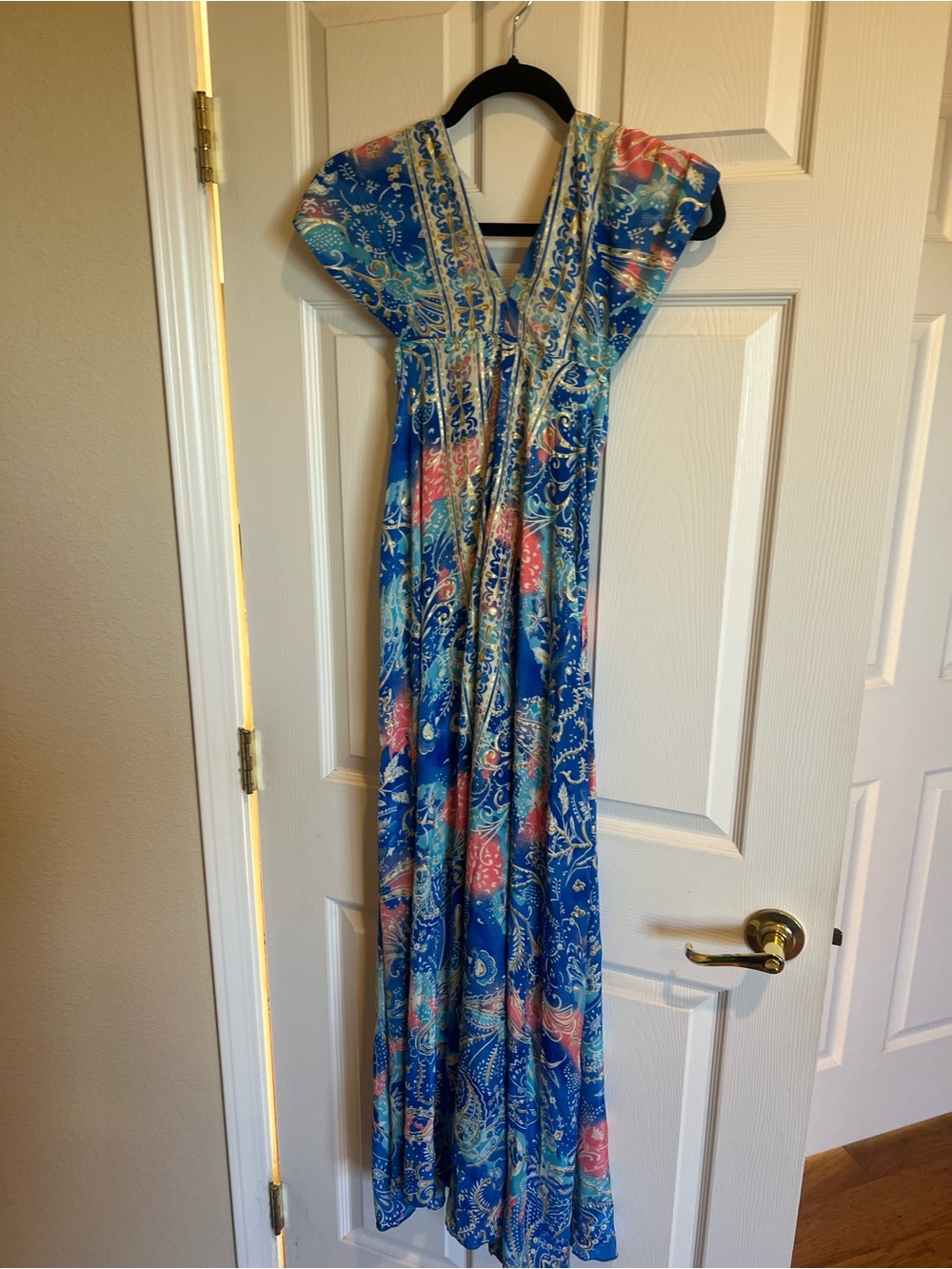 Blue Paisley V-Neck Maxi Dress with Pink Accents